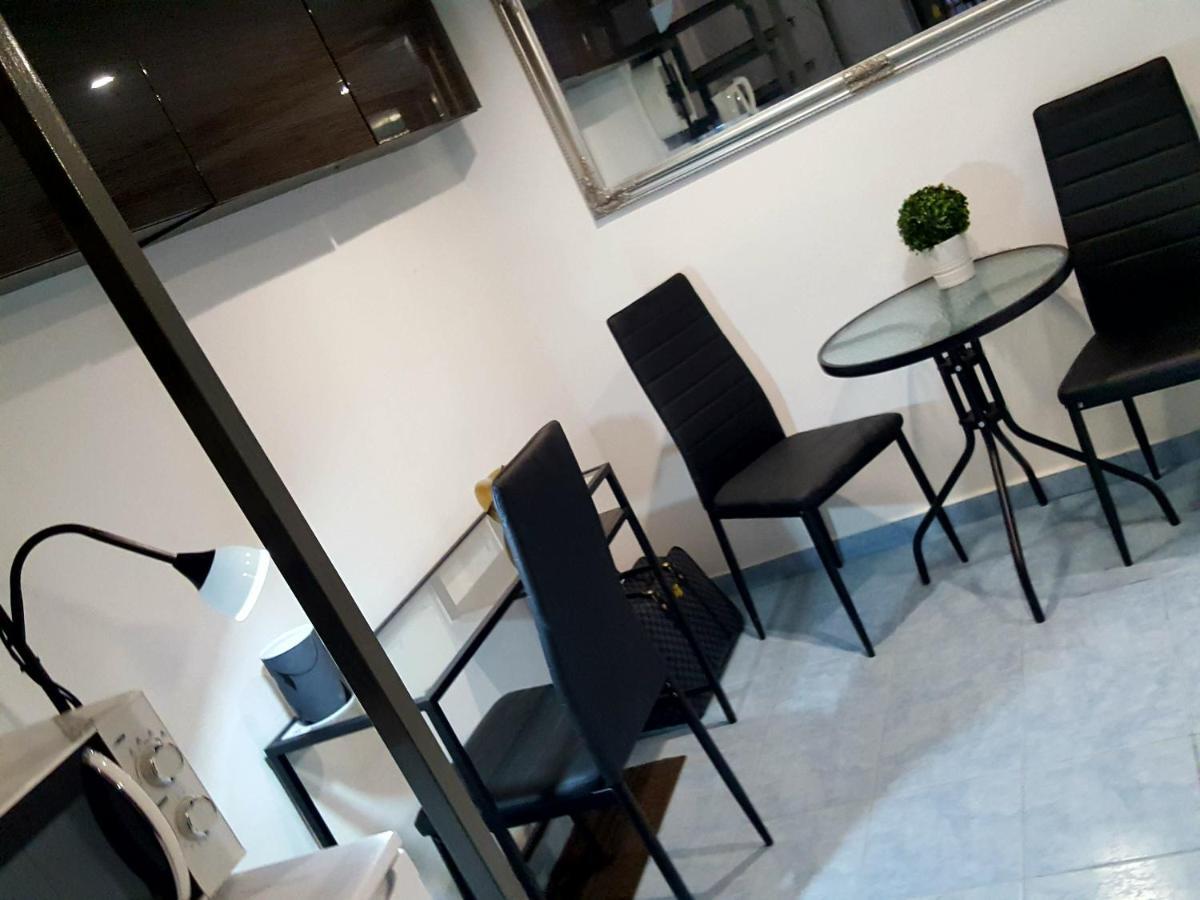 Like Studio City Centrum, Wifi, Terrace Apartamento Budapeste Exterior foto